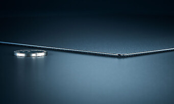 Razer Atlas Pro : un tapis de souris en verre ultra fin pour 140€ !