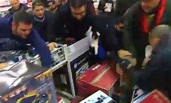 PS4 : des scènes de chaos en Europe pour récupérer la console en boutique