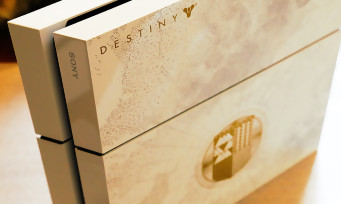 Destiny The Taken King : notre unboxing de la PS4 collector avec nos gants blancs