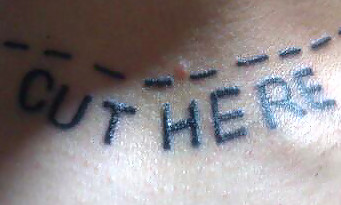 GTA 5 : un fan se fait le tatouage "Cut Here" de Trevor