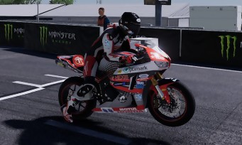 TT Isle of Man Ride on the Edge 2 : un trailer de gameplay plein de citations de presse élogieuses